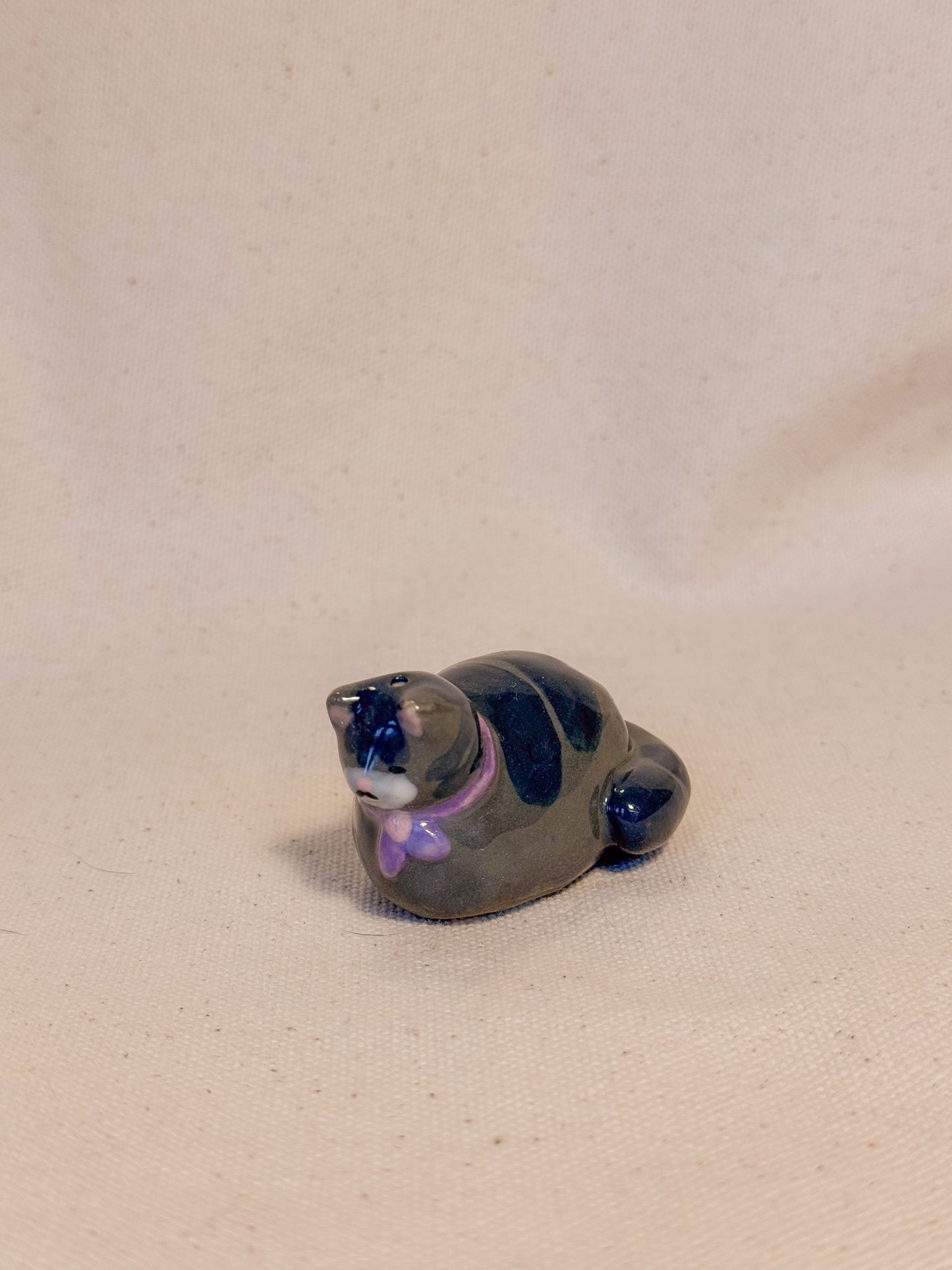 Grey Tabby Loaf Desk Buddy