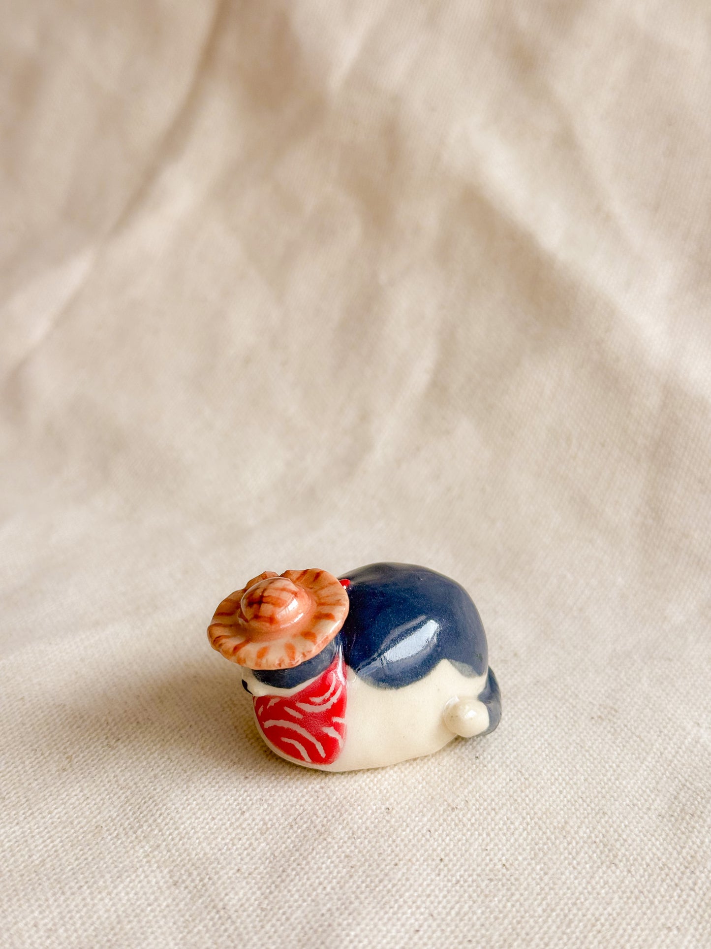 Meowdy Partners Ceramic Desk Buddy